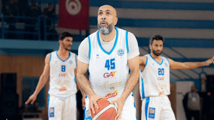 1745952696 الاتحاد المنستيري يحقق فوزه الثاني في كأس الرابطة الإفريقية لكرة السلة