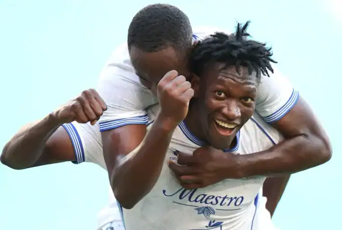 malcolm-jamal-elhmid-of-us-monastirienne-celebrates-goal-with-teammates-during-the-caf-champions-league-2025-26-preliminary-round-1st-leg-match-between-east-end-lions-fc-and-us-monastirienne الاتحاد المنستيري يتفوق 4-0 في ذهاب دوري أبطال أفريقيا