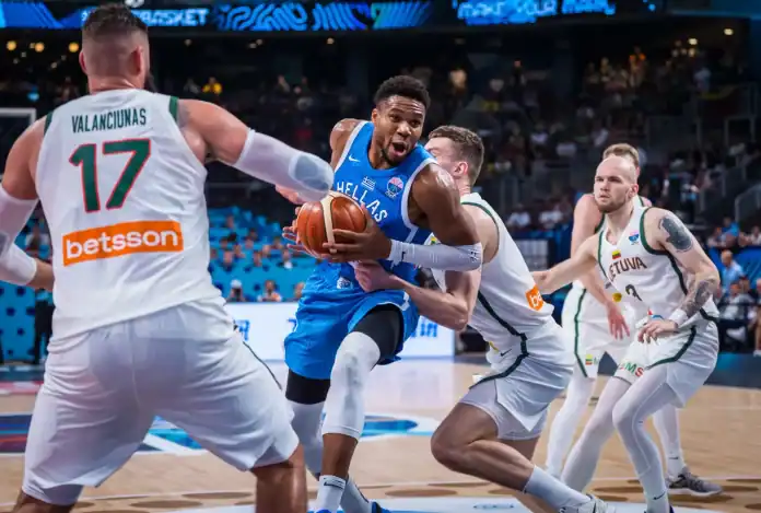 s66s2ya1t0qapnrppbg9 أديتوكونبو سجل 29 نقطة لصالح المنتخب اليوناني في ربع النهائي الذي فاز فيه في ريغا.