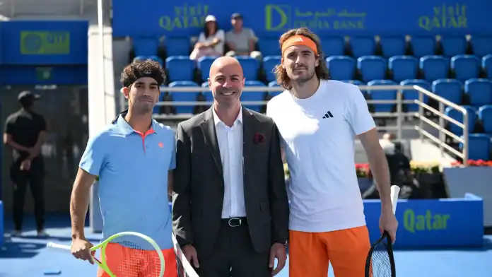 pzcoin-toss-26doh-m-h209 تسيتسيباس يفوز في الدوحة ويستعد لمواجهة ميدفيديف العنيفة