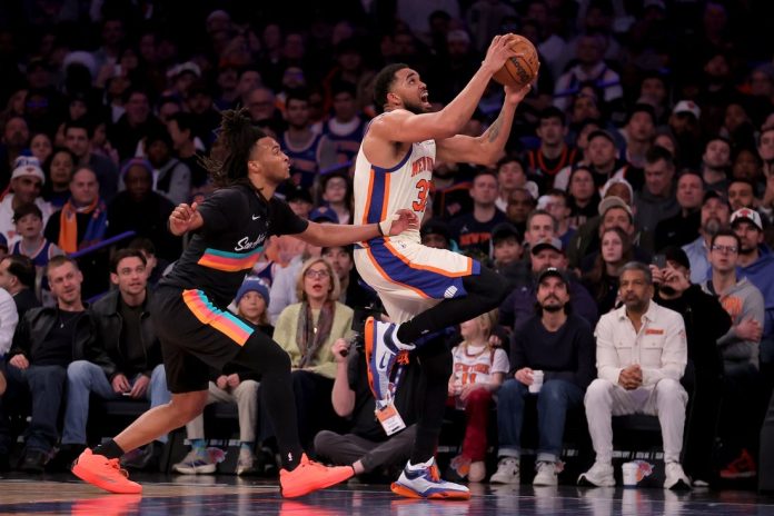 Q6JMNuSj الدوري الأمريكي: نيكس يُسقط سلسلة سبيرز ويُنهيها عند 11