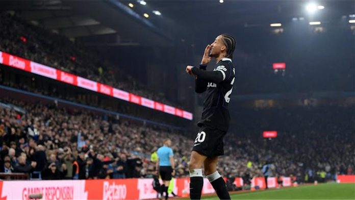 large جواو بيدرو يتألق بهاتريك وتشيلسي يسحق فيلا 4-1