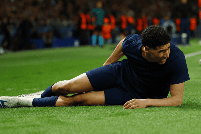 A Major Setback for Paris Saint-Germain Achraf Hakimi Out for Weeks Due to Injury ضربة موجعة لباريس سان جيرمان: غياب أشرف حكيمي لأسابيع بداعي الإصابة