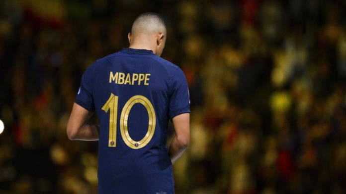 كيليان مبابي يعود إلى تشكيلة المنتخب الفرنسي في مارس