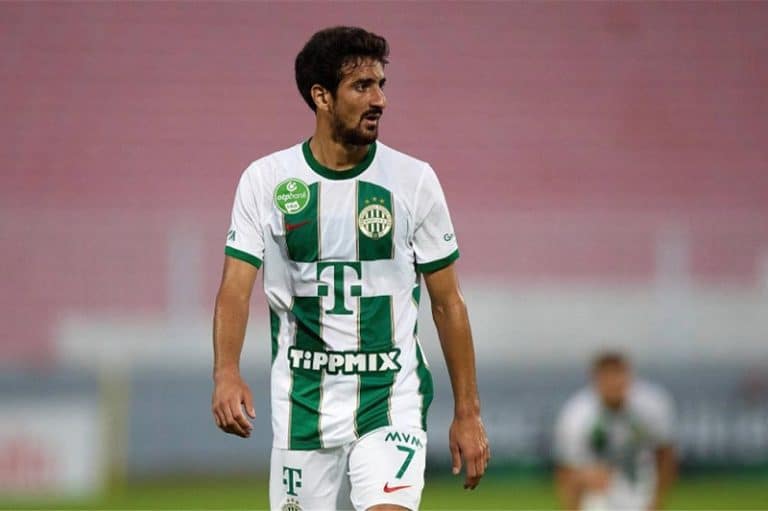 الأهلي يتعاقد مع التونسي محمد علي بن رمضان