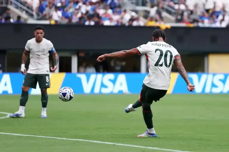 جواو بيدرو يعادل إنجاز دييغو كوستا ويقود تشيلسي لنهائي مونديالي