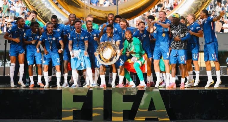 تشيلسي يتوج بكأس العالم للأندية بعد سحقه لباريس سان جيرمان