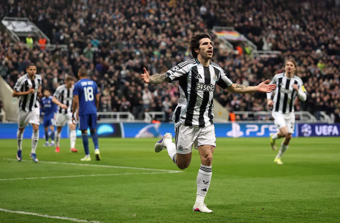 GettyImages-2263365964 نيوكاسل يتأهل بـ9-3 على قره باغ ويُسجل رقماً تاريخياً