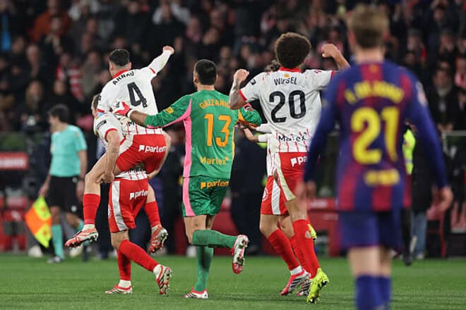 orig_842499 جيرونا يُسقط برشلونة 2-1 ويُبقي اللقب معلقاً