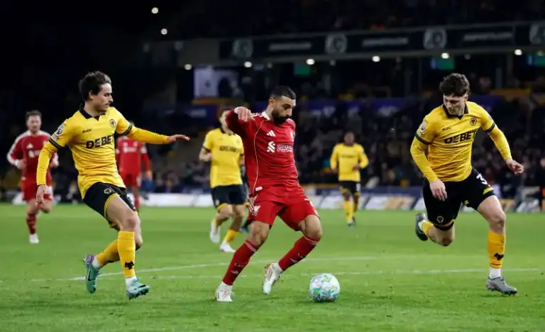 وولفرهامبتون يُسقط ليفربول 2-1 في دراما مولينيو