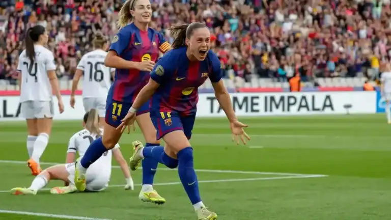 برشلونة يسحق ريال مدريد وبايرن يهزم مانشستر يونايتد
