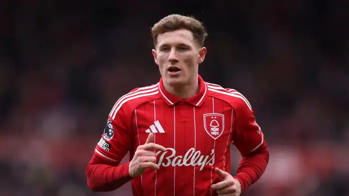 FotoJet - 2026-03-17T100744.237.jpg مانشستر يونايتد مستعد لدفع 100 مليون جنيه لضم إليوت أندرسون – منافسة شرسة مع السيتي وبايرن