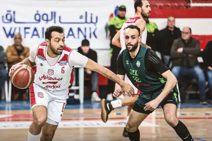 ca-e1773695758686 الشبيبة القيروانية تفوز 72–66 على الإفريقي وتتقدم 2–1 في نصف نهائي السوبر بلاي أوف
