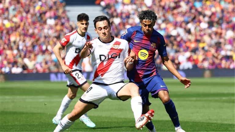 برشلونة يفوز 1-0 على رايو فاييكانو بهدف أراوجو