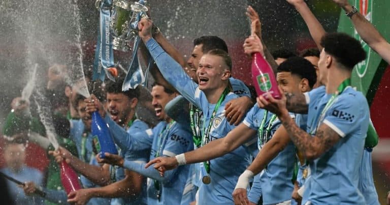 مانشستر سيتي يحصد أول ألقابه هذا الموسم: فوز 2-0 على أرسنال في نهائي كأس الرابطة