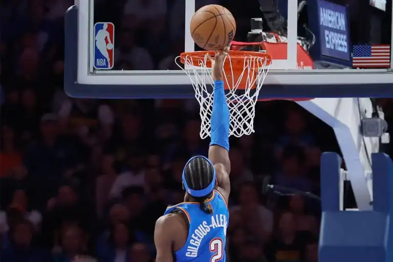 جيلجيس-ألكسندر يحطم رقم تشامبرلين التاريخي في الـNBA