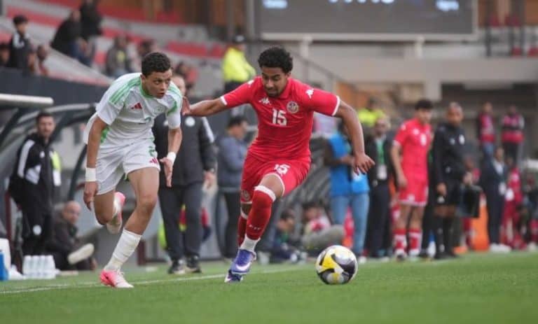 تونس تقترب من الخروج بعد تعادلها مع الجزائر في تصفيات U17