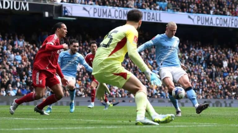 مانشستر سيتي يكتسح ليفربول ويبلغ نصف نهائي كأس إنجلترا