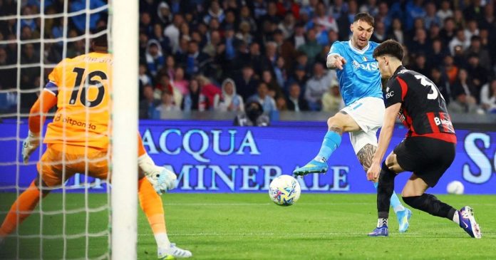 h9T9S3qROr_1775510208 نابولي يهزم ميلان بهدف بوليتانو ويواصل مطاردة إنتر