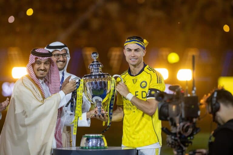 النصر يعانق لقب دوري المحترفين بعد موسم استثنائي بتوقيع رونالدو