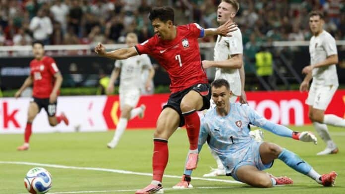 GettyImages-2280503548 كوريا الجنوبية تقلب الطاولة على التشيك