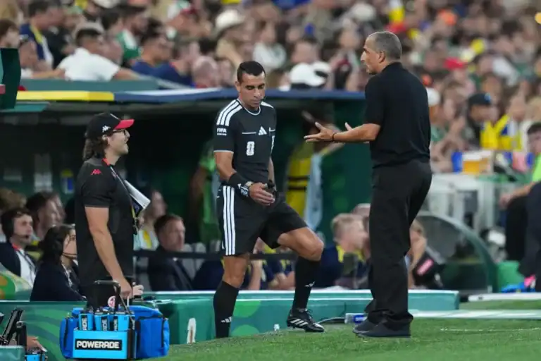 اللموشي يكشف كواليس إقالته من منتخب تونس