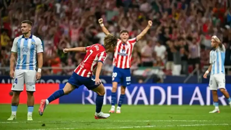 أتلتيكو مدريد يهزم مالقا بثنائية في افتتاح الليغا