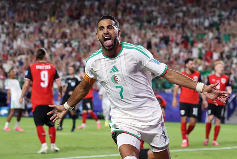 7 نجوم عالميين ما زالوا دون أندية بعد الميركاتو