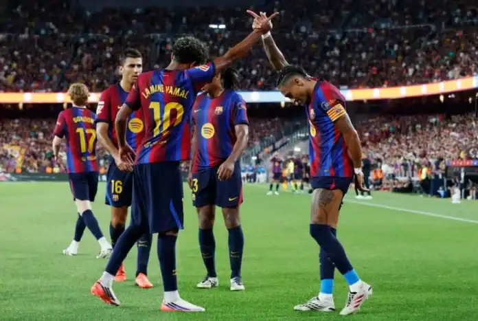 1788924368151_photo-1788909802301-17889098026561031331201 برشلونة يكتسح فينورد 5-1 في دوري أبطال أوروبا