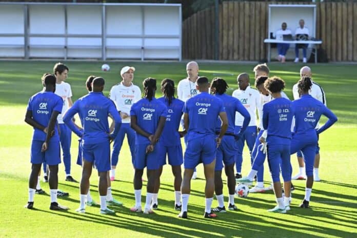 2f1a9 زيدان يقود أول حصة تدريبية لفرنسا قبل مواجهة تركيا