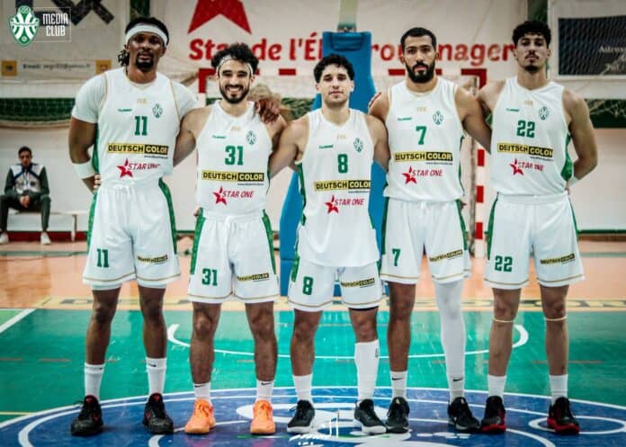 857848330_1663033615373390_3513354591123489891_n-1 لاعبو الجمعية الرياضية القيروانية خلال مباراة كرة السلة ضد الاتحاد الرياضي بالأنصار