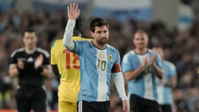 Lionel-Messi--768x432 ميسي يعلن اعتزاله الدولي بعد أكثر من 20 عاما مع الأرجنتين