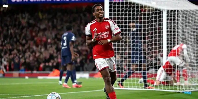 أرسنال يبلغ 14 انتصارًا متتاليًا في دور الدوري بدوري الأبطال