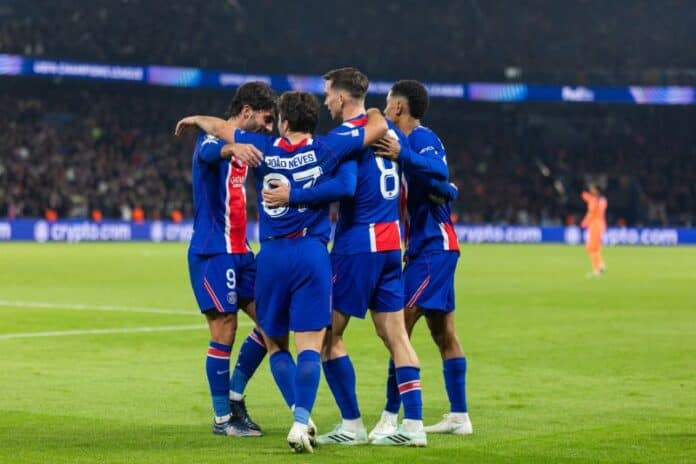 photo-53 Les joueurs du Paris Saint-Germain et de l'Olympique lyonnais lors d'un match du championnat de France de football